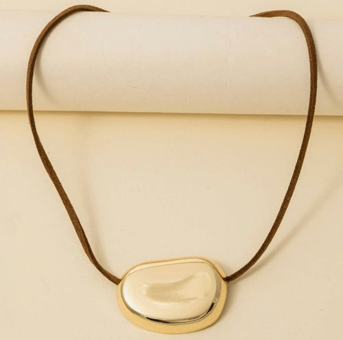 Chunky Gold Ova Pendant Necklace